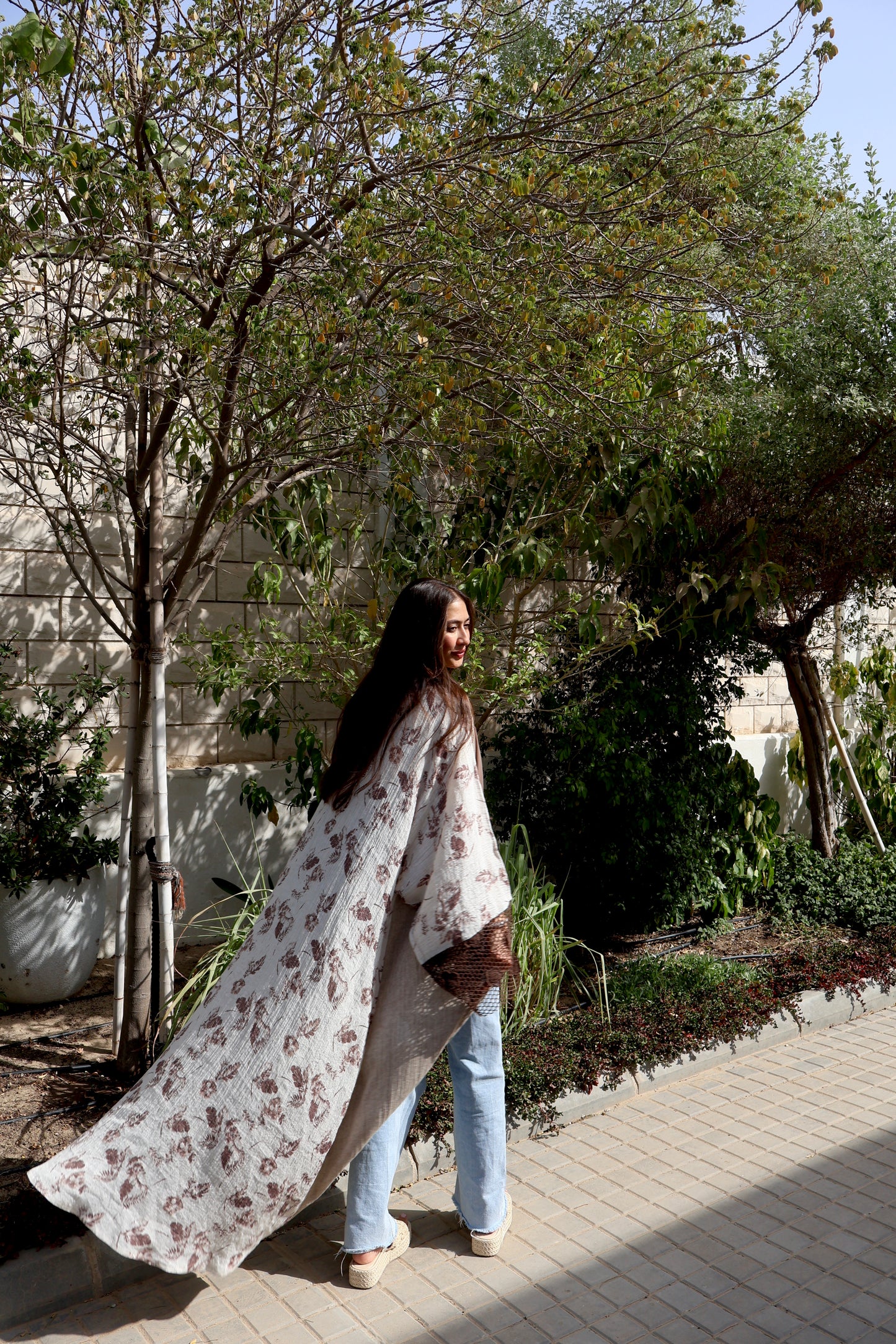 Brown crochet - Abaya