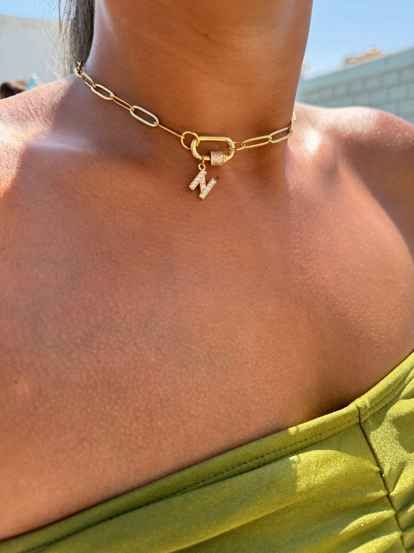 The chained necklace