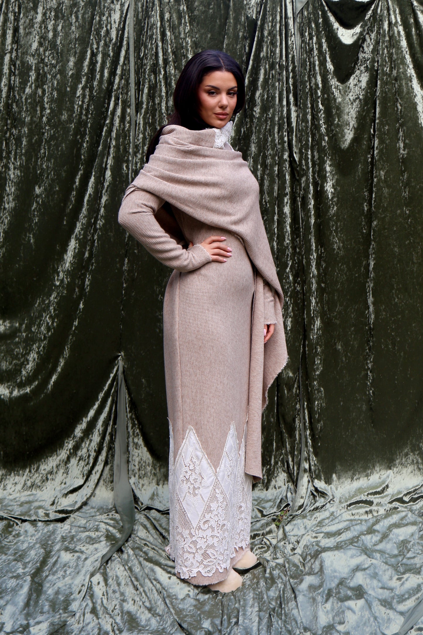 Dahlia ( Pre-Order )