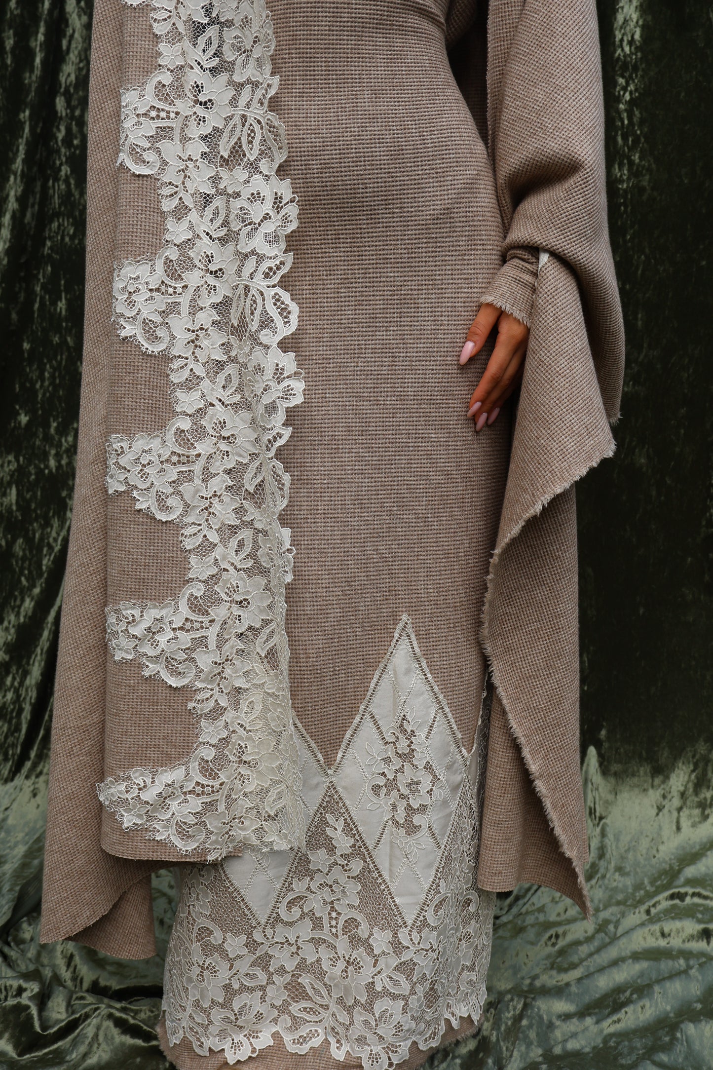 Dahlia ( Pre-Order )