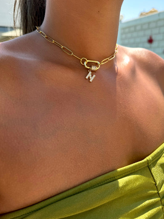 The chained necklace
